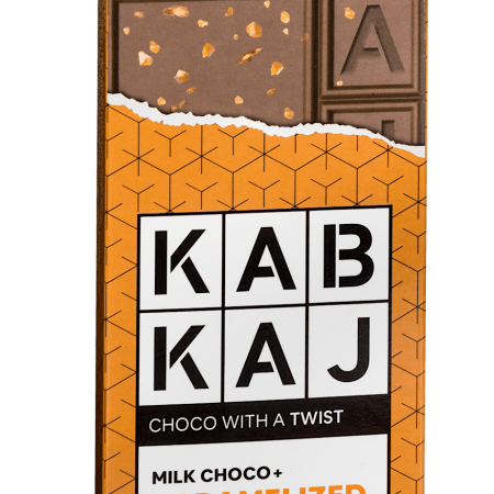 Kabkaj - Milk Choco Caramelized Hazelnuts - tablete de chocolate de leite, enriquecida com avelãs caramelizadas, apta para dieta.