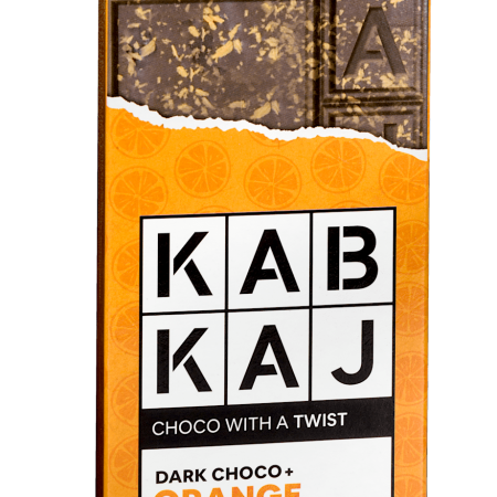 Kabkaj - Dark Choco + Orange Crunchies: tablete de chocolate negro com pedaços de laranja, uma opção proteica, sem açúcares adicionados, apta para dieta